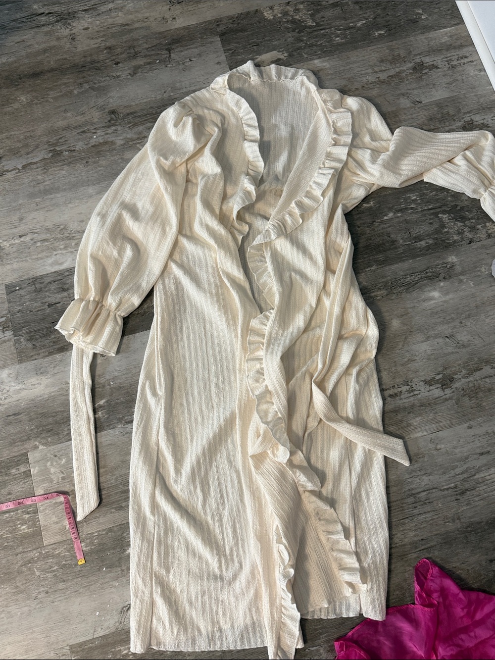 Ruffled Ivory Long Sleeve Duster Robe